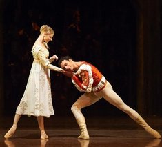 Сцена из балета "Ромео и Джульетта" в Венской государственной опере