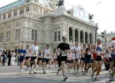 Венский марафон у здания оперы